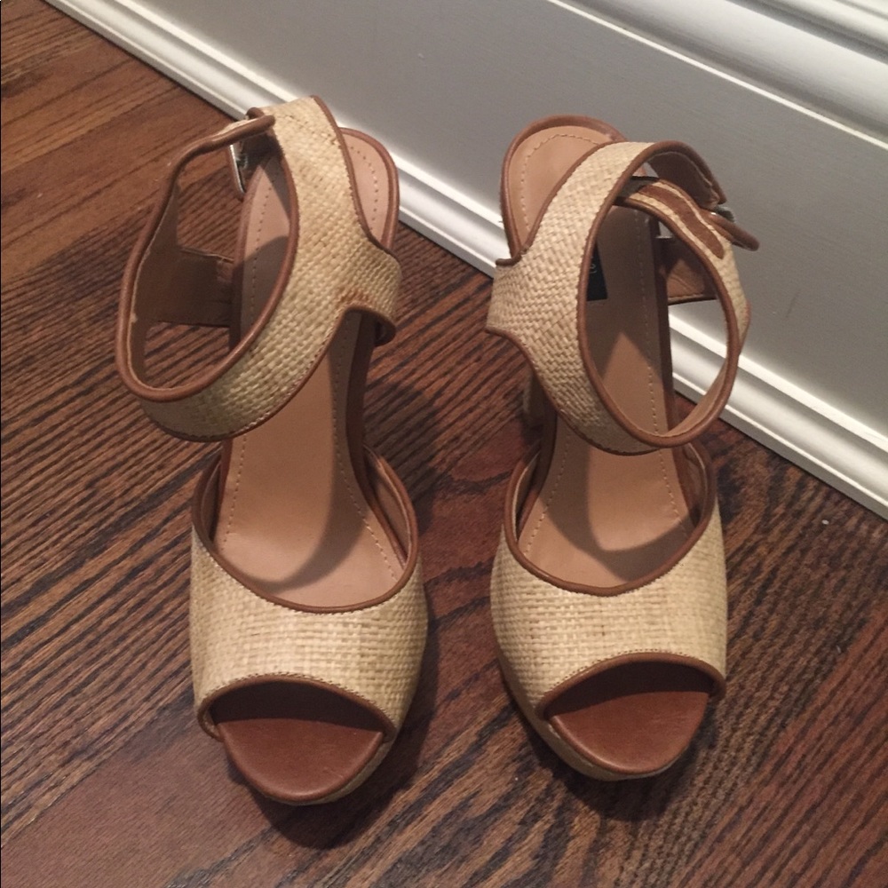 Heels - Picture 2 of 4